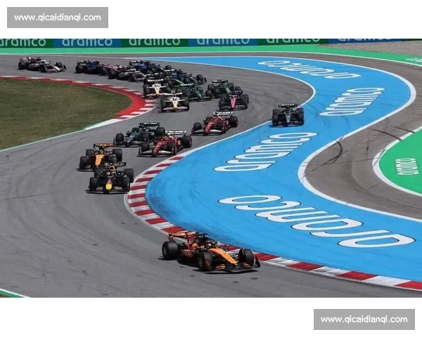皮亚斯特里 15 分领跑 F1 积分榜,诺里斯紧追维斯塔潘陷困境 皮亚斯特里 15 分领跑 F1 积分榜,诺里斯紧追维斯塔潘陷困境